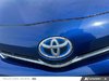 Toyota Prius v BASE 2012-7