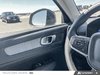 Volvo XC40 Plus Dark Theme 2025-15