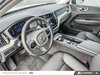 Volvo XC60 Plus Dark Theme 2025-11