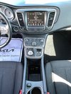 2016 Chrysler 200 LIMITED-21