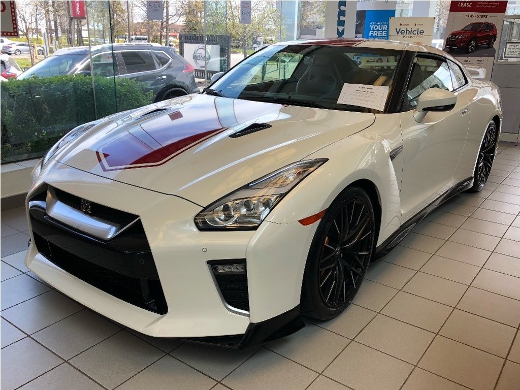 401 Dixie Nissan in Mississauga 2020 Nissan GTR Premium