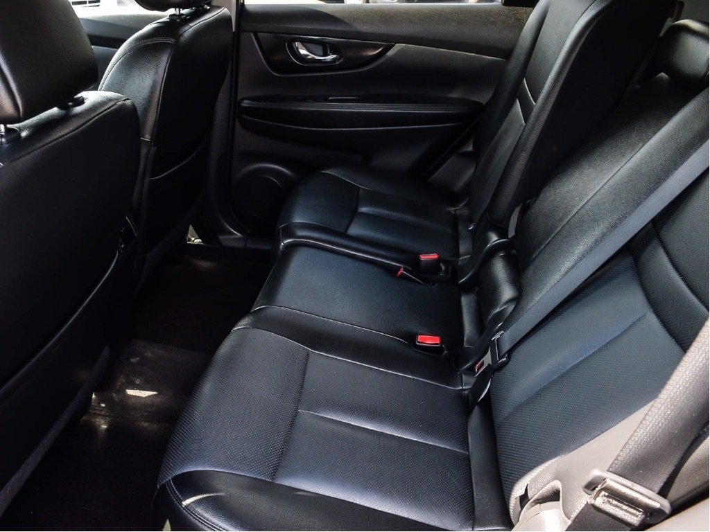 401 Dixie Nissan in Mississauga 2017 Nissan Rogue Leather Seating