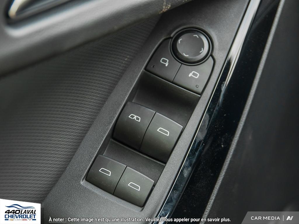 2025 Chevrolet Equinox LT in Charlemagne, Quebec - 16 - w1024h768px