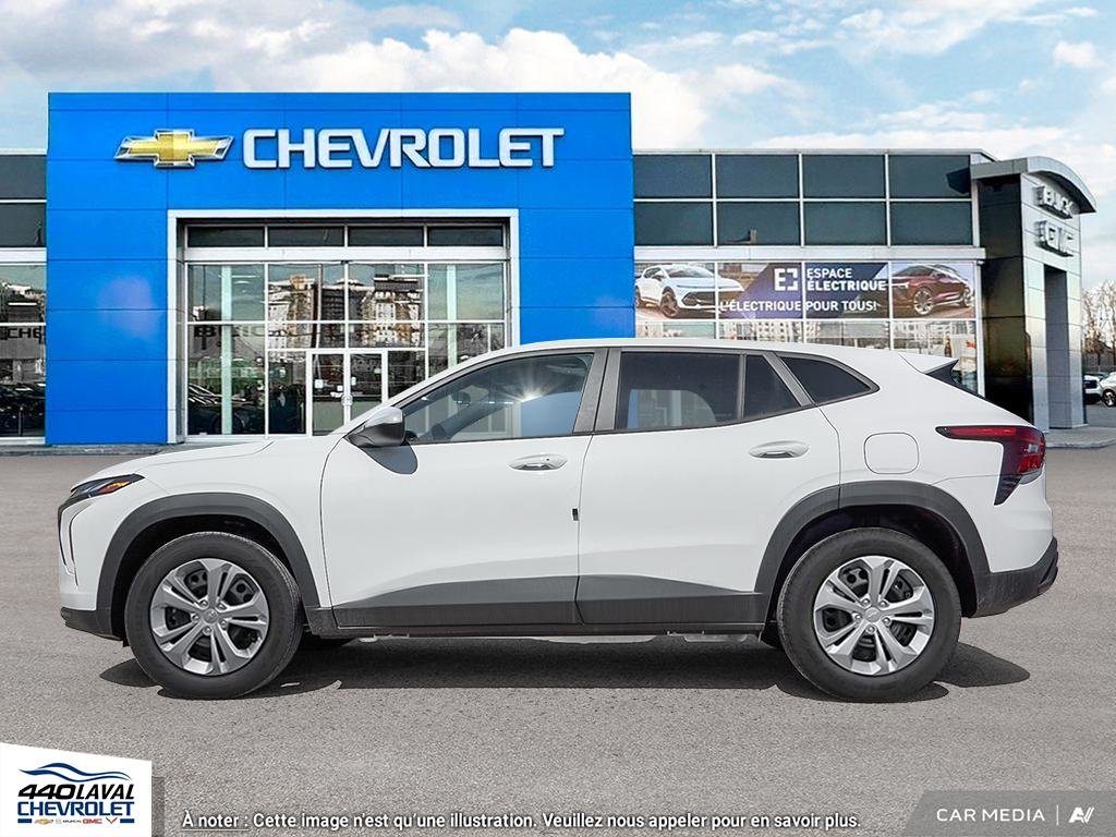 2025 Chevrolet Trax LS in Charlemagne, Quebec - 3 - w1024h768px