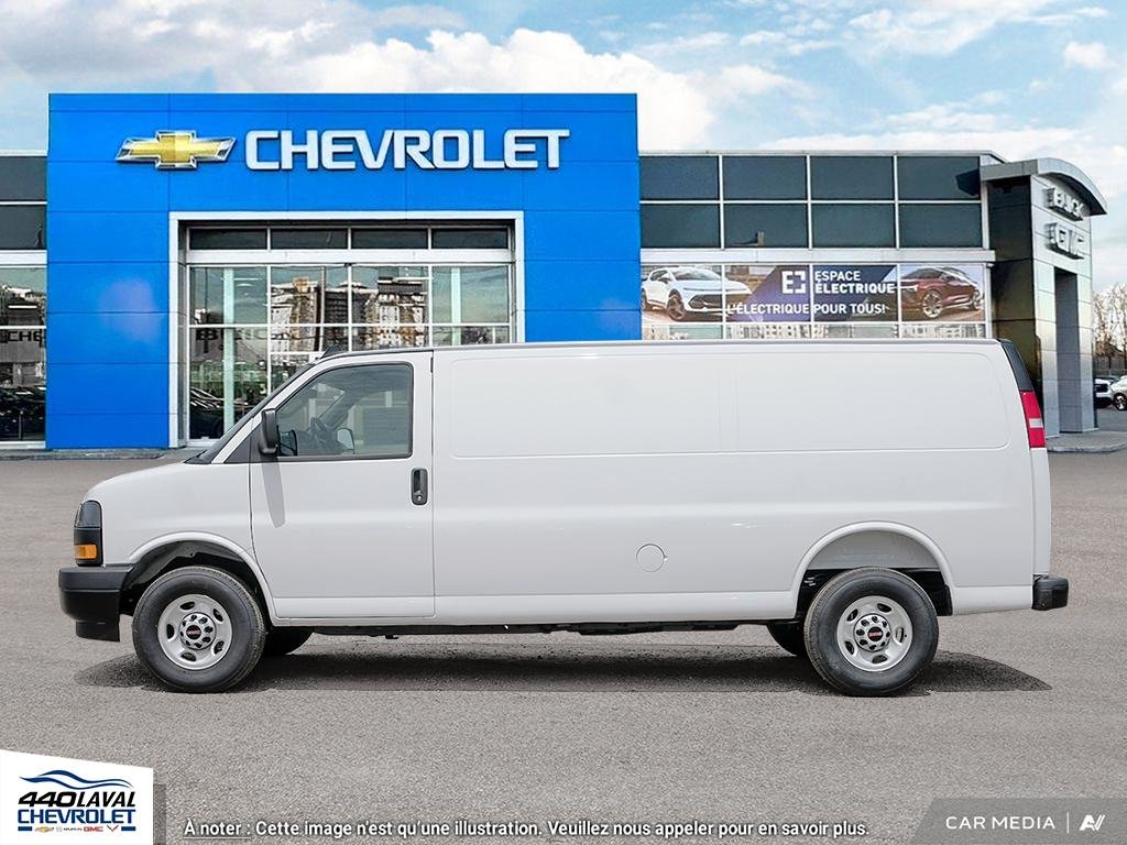 2025 GMC Savana cargo 3500 WT 155 in Charlemagne, Quebec - 3 - w1024h768px