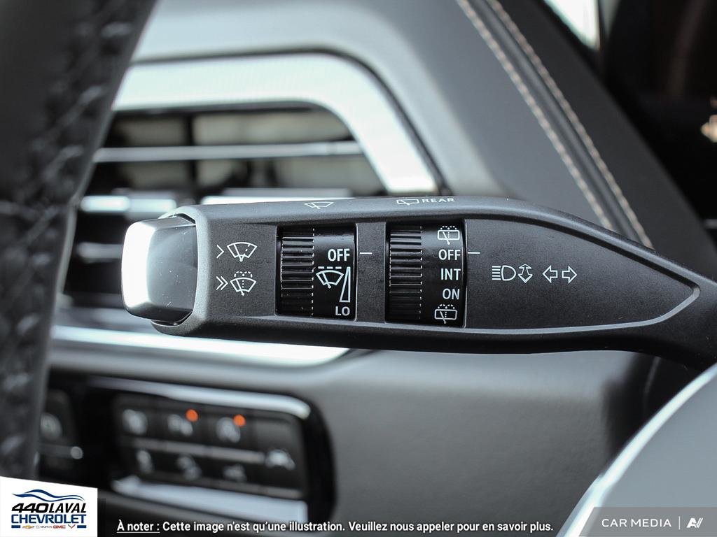 2025 GMC Yukon XL Elevation in Charlemagne, Quebec - 25 - w1024h768px