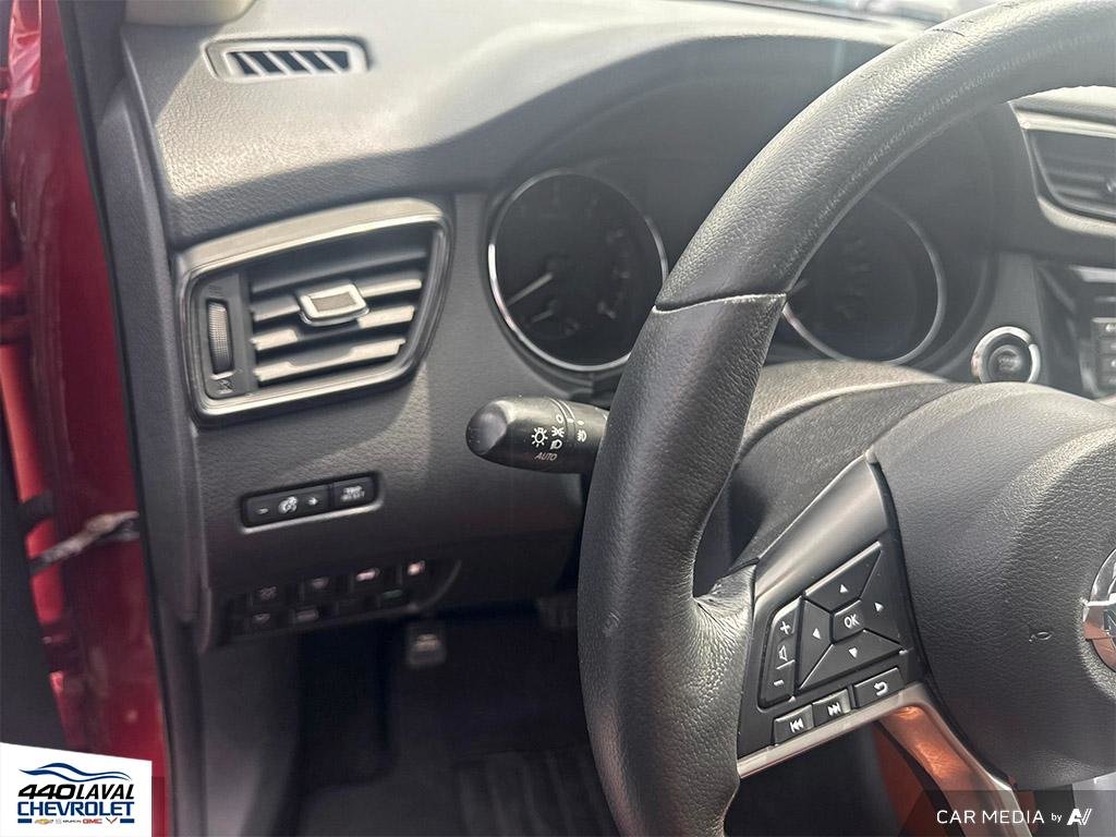 Nissan Rogue AWD SL 2018 à Charlemagne, Québec - 12 - w1024h768px