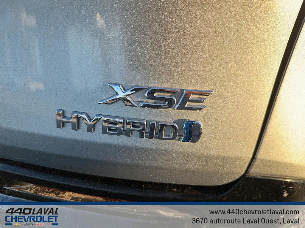 2021 Toyota Sienna HYBRID XSE AWD NAVIGATION.TOIT.CUIR in Charlemagne, Quebec - 10 - w1024h768px