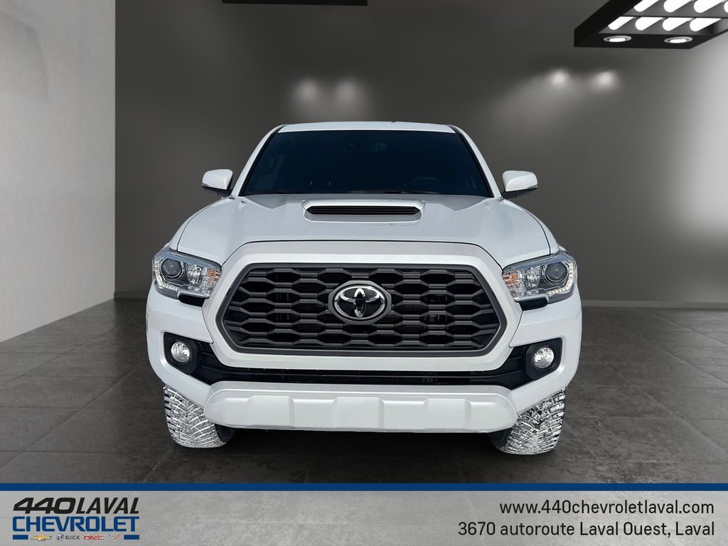 2023 Toyota Tacoma TRD SPORT in Charlemagne, Quebec - 2 - w1024h768px