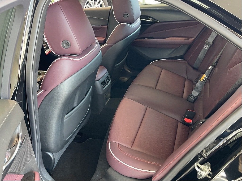 2025 Cadillac CT4-V in Joliette, Quebec - 11 - w1024h768px
