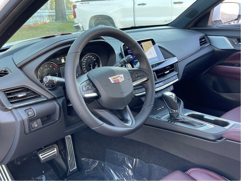 2026 Cadillac CT4 in Joliette, Quebec - 9 - w1024h768px