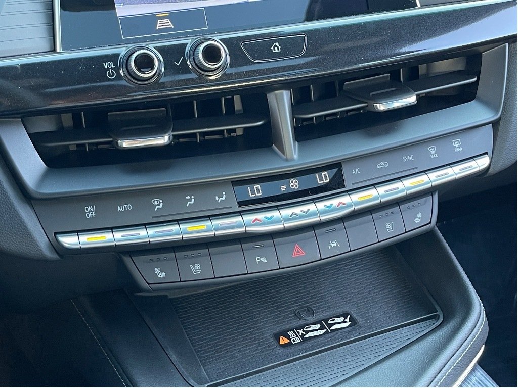 2026 Cadillac CT4 in Joliette, Quebec - 18 - w1024h768px