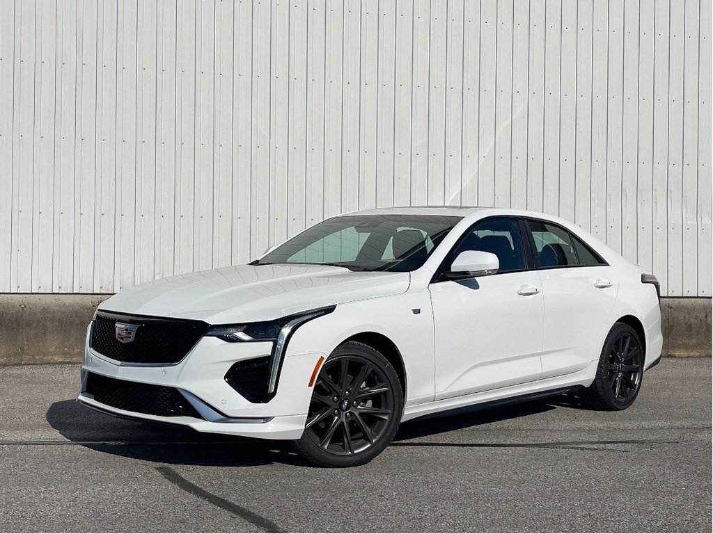 2026 Cadillac CT4 in Joliette, Quebec - 1 - w1024h768px