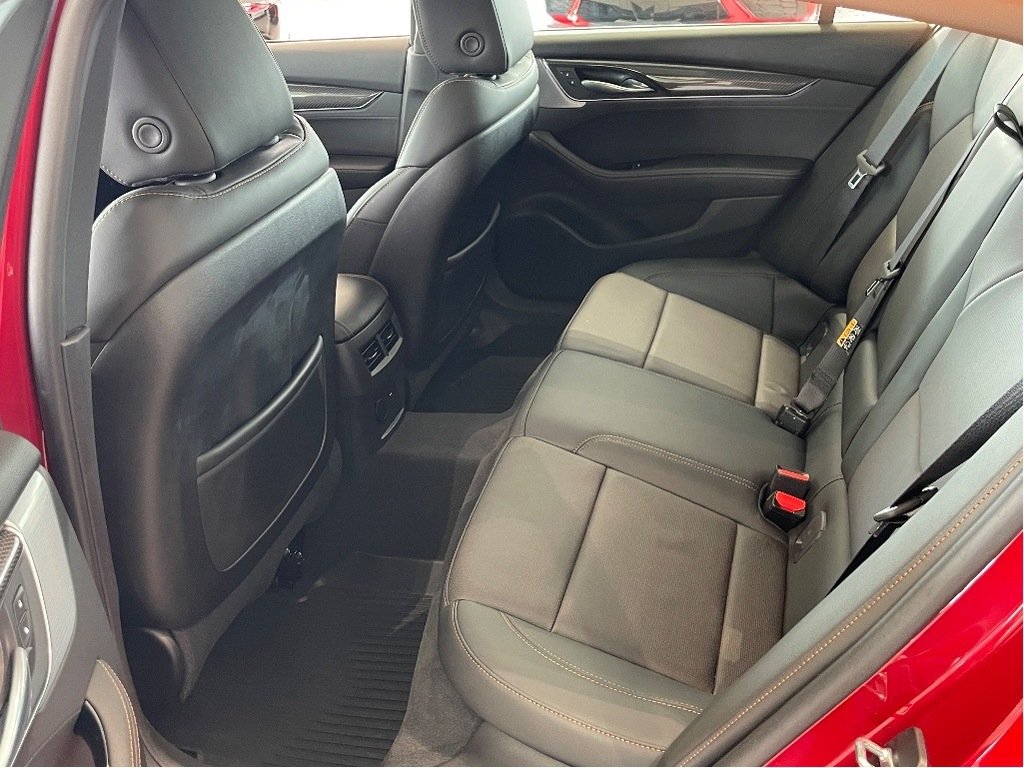 2024 Cadillac CT5 in Joliette, Quebec - 11 - w1024h768px