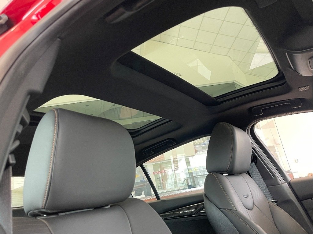 2024 Cadillac CT5 in Joliette, Quebec - 8 - w1024h768px