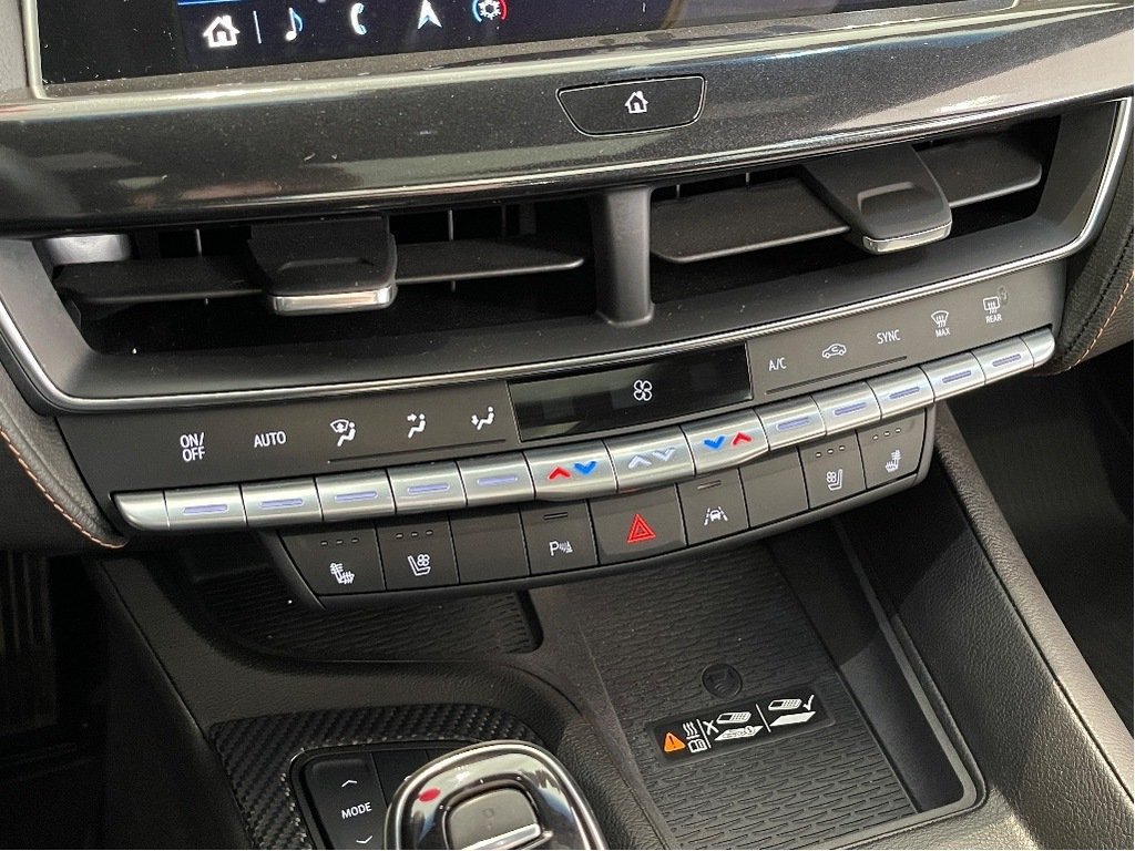 2024 Cadillac CT5 in Joliette, Quebec - 17 - w1024h768px