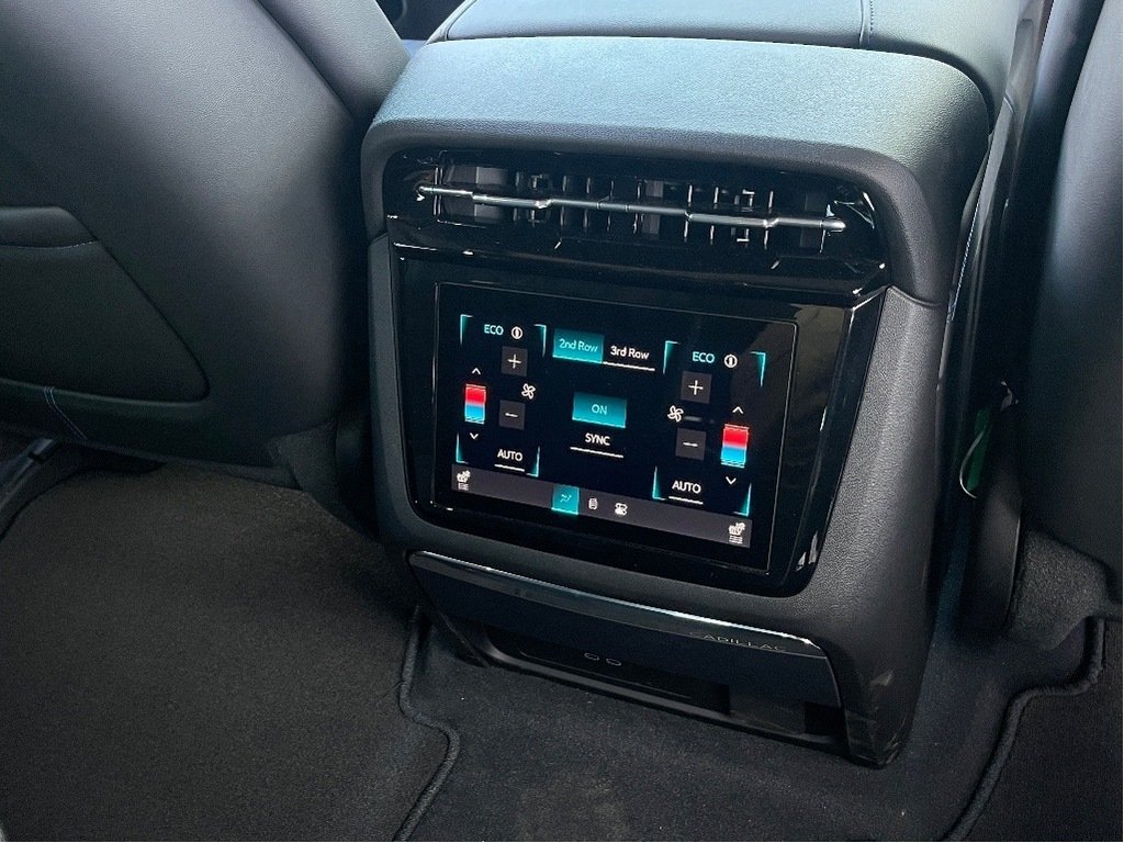 Cadillac Escalade IQ  2025 à Joliette, Québec - 12 - w1024h768px