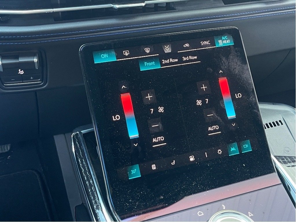 Cadillac Escalade IQ  2025 à Joliette, Québec - 19 - w1024h768px