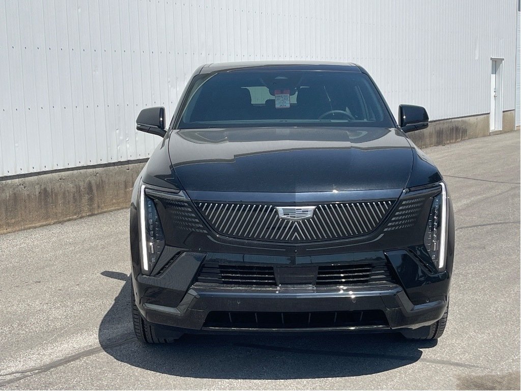 Cadillac Escalade IQ  2025 à Joliette, Québec - 2 - w1024h768px