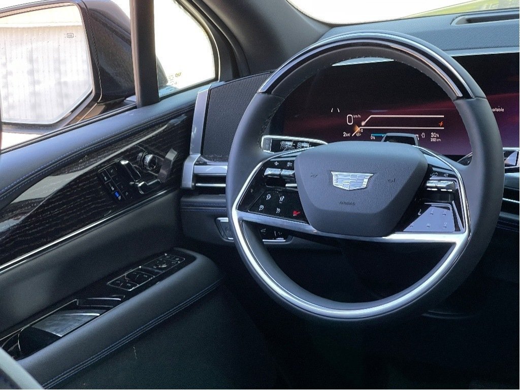 Cadillac Escalade IQ  2025 à Joliette, Québec - 15 - w1024h768px