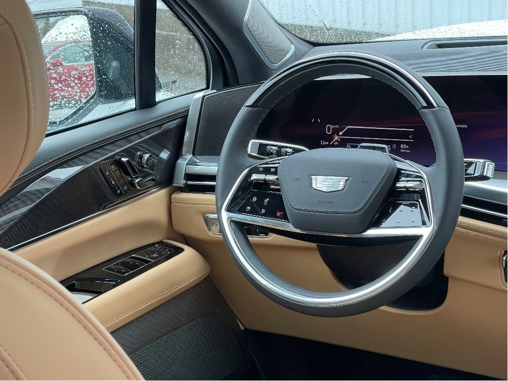 Cadillac ESCALADE IQ  2025 à Joliette, Québec - 15 - w1024h768px