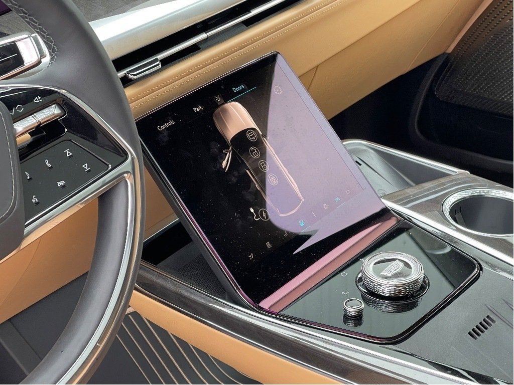 Cadillac ESCALADE IQ  2025 à Joliette, Québec - 19 - w1024h768px