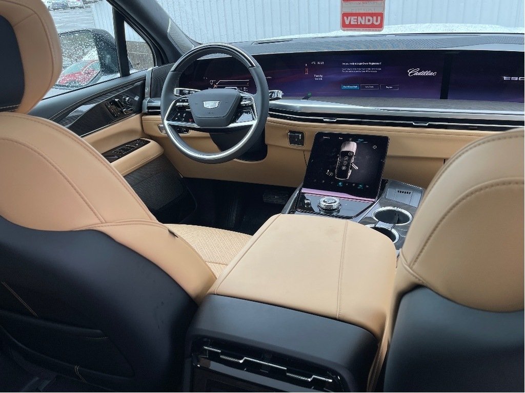 Cadillac ESCALADE IQ  2025 à Joliette, Québec - 13 - w1024h768px
