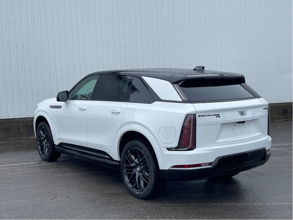 Cadillac ESCALADE IQ  2025 à Joliette, Québec - 4 - w1024h768px