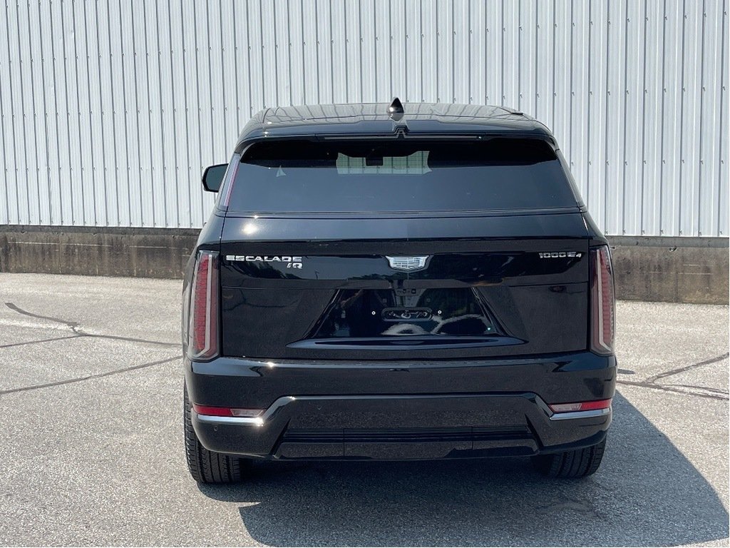 Cadillac ESCALADE IQ  2026 à Joliette, Québec - 5 - w1024h768px