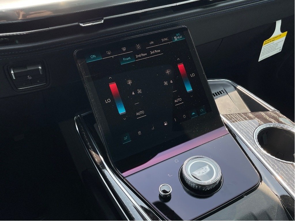 Cadillac ESCALADE IQ  2026 à Joliette, Québec - 20 - w1024h768px