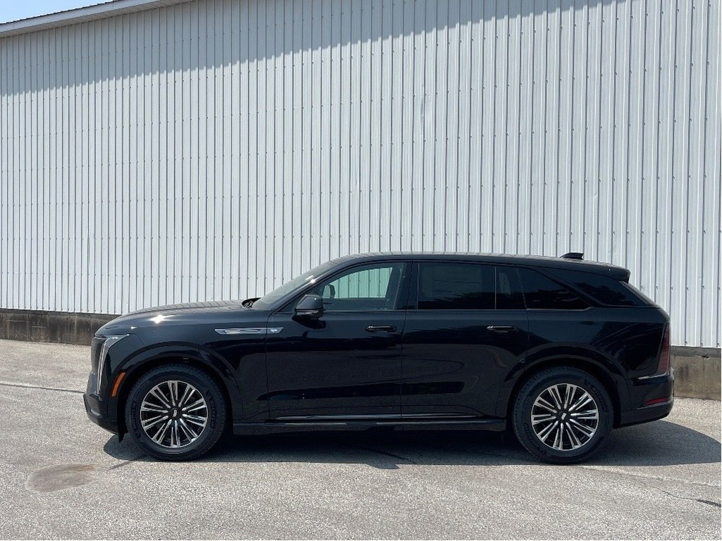 Cadillac ESCALADE IQ  2026 à Joliette, Québec - 3 - w1024h768px