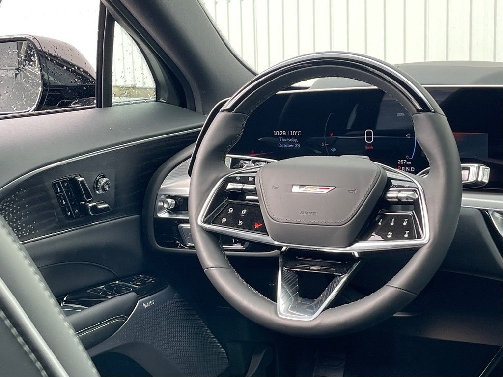 Cadillac LYRIQ-V  2026 à Joliette, Québec - 14 - w1024h768px