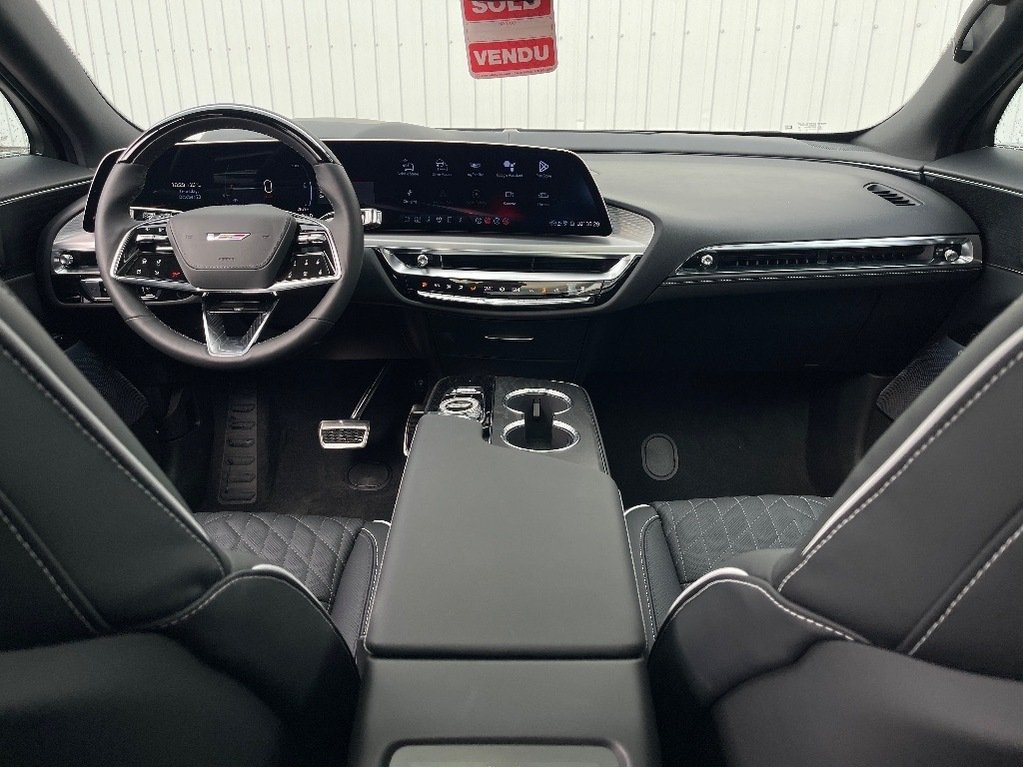 Cadillac LYRIQ-V  2026 à Joliette, Québec - 12 - w1024h768px