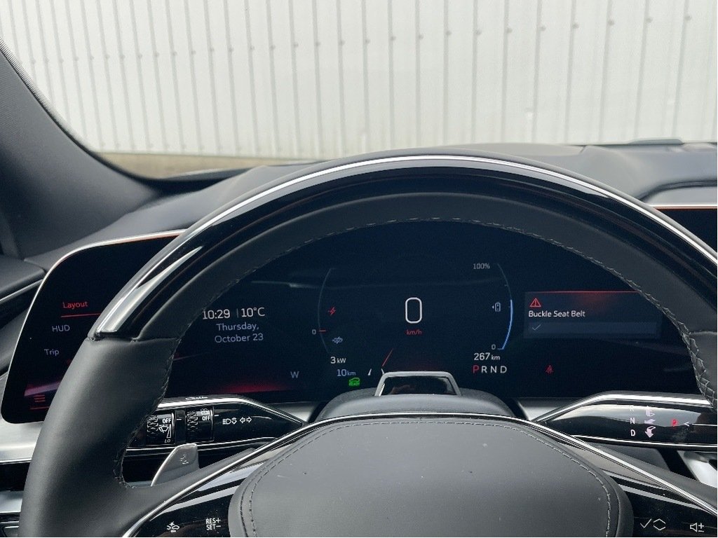 Cadillac LYRIQ-V  2026 à Joliette, Québec - 15 - w1024h768px