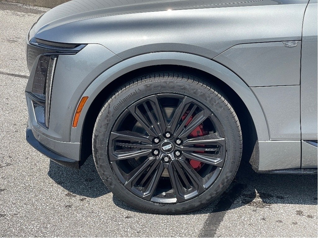 2026 Cadillac LYRIQ-V in Joliette, Quebec - 7 - w1024h768px