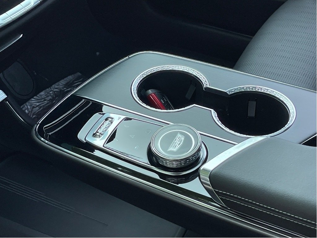 2026 Cadillac LYRIQ-V in Joliette, Quebec - 18 - w1024h768px