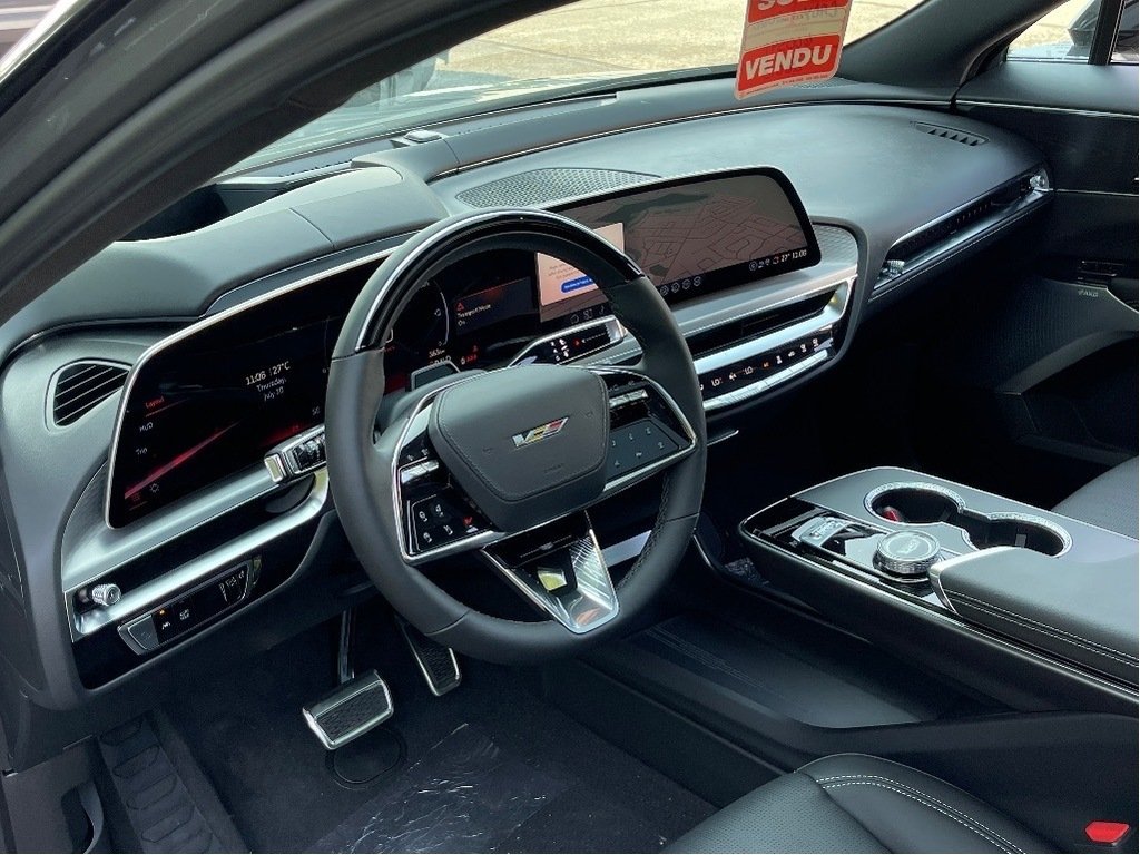 2026 Cadillac LYRIQ-V in Joliette, Quebec - 9 - w1024h768px