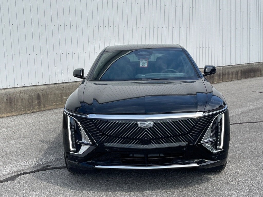 Cadillac LYRIQ  2024 à Joliette, Québec - 2 - w1024h768px