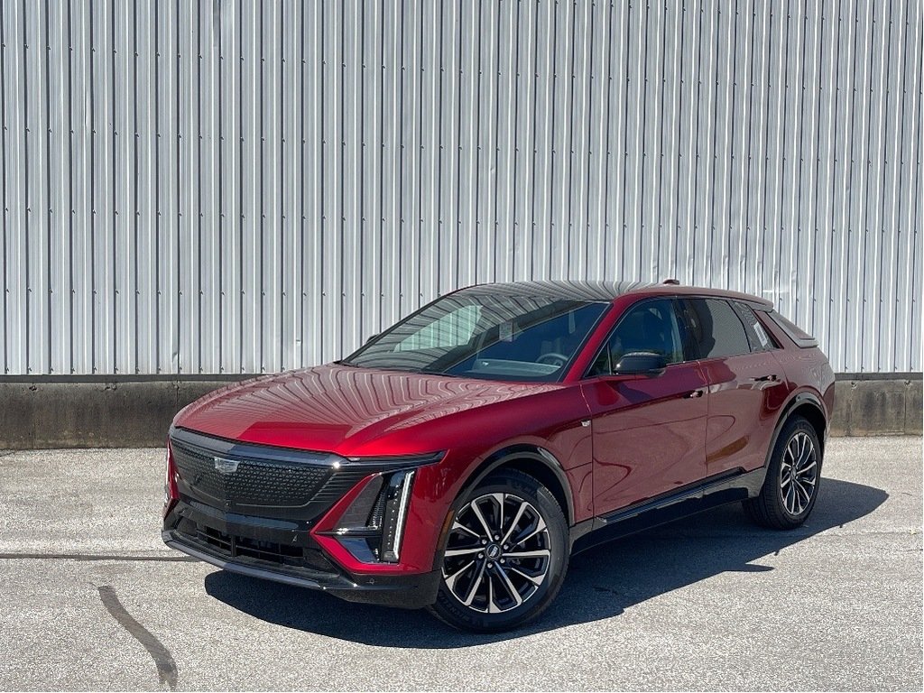 Cadillac LYRIQ  2024 à Joliette, Québec - 1 - w1024h768px