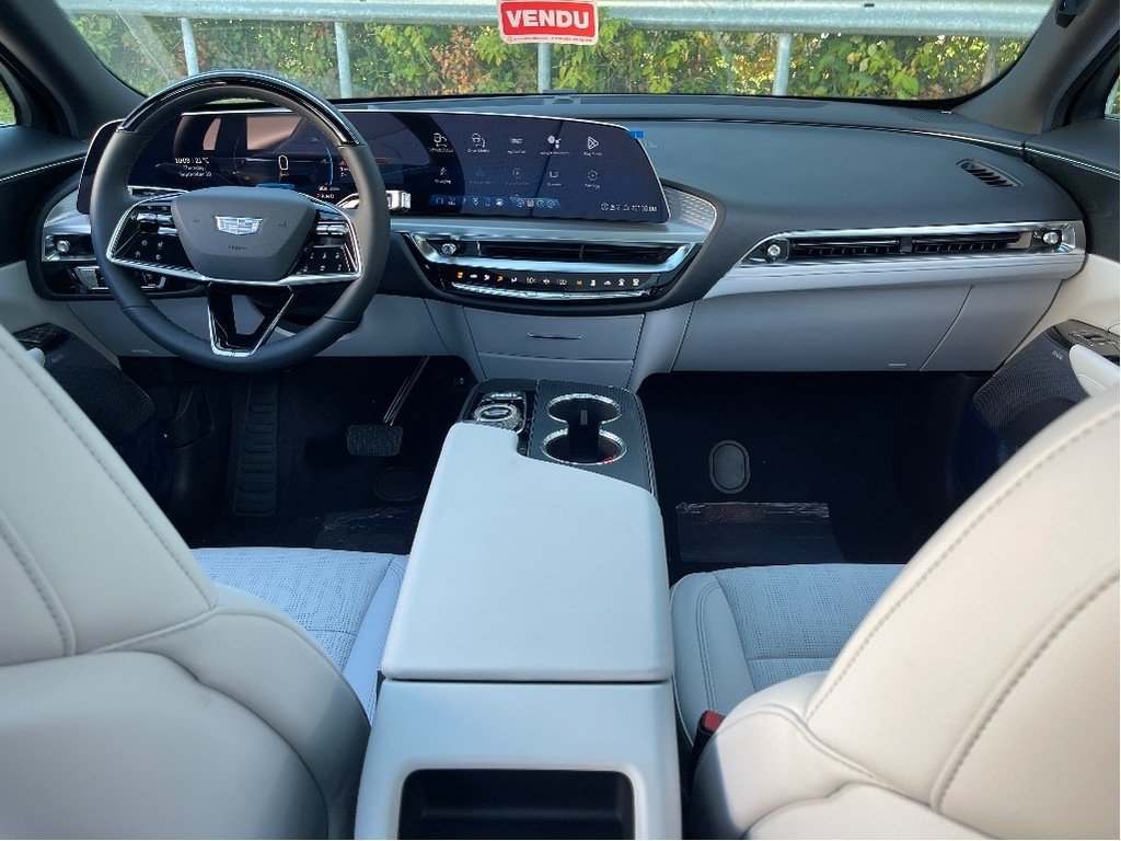 2026 Cadillac LYRIQ in Joliette, Quebec - 12 - w1024h768px