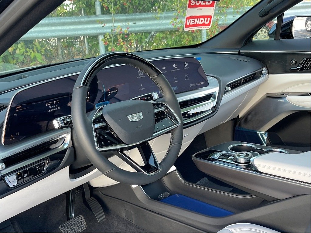 2026 Cadillac LYRIQ in Joliette, Quebec - 9 - w1024h768px