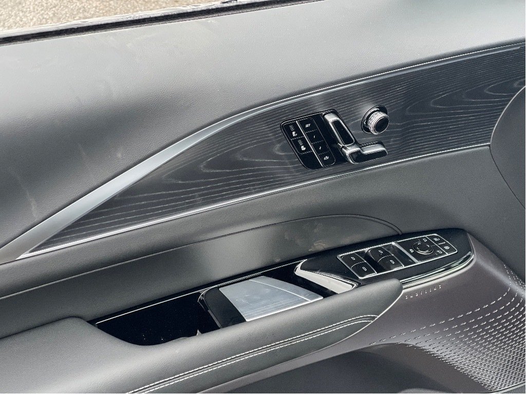 Cadillac LYRIQ  2026 à Joliette, Québec - 13 - w1024h768px