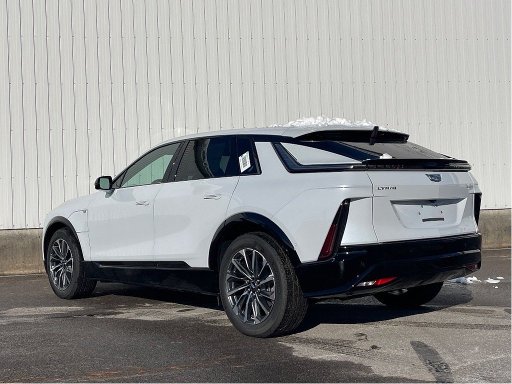 Cadillac LYRIQ  2026 à Joliette, Québec - 4 - w1024h768px