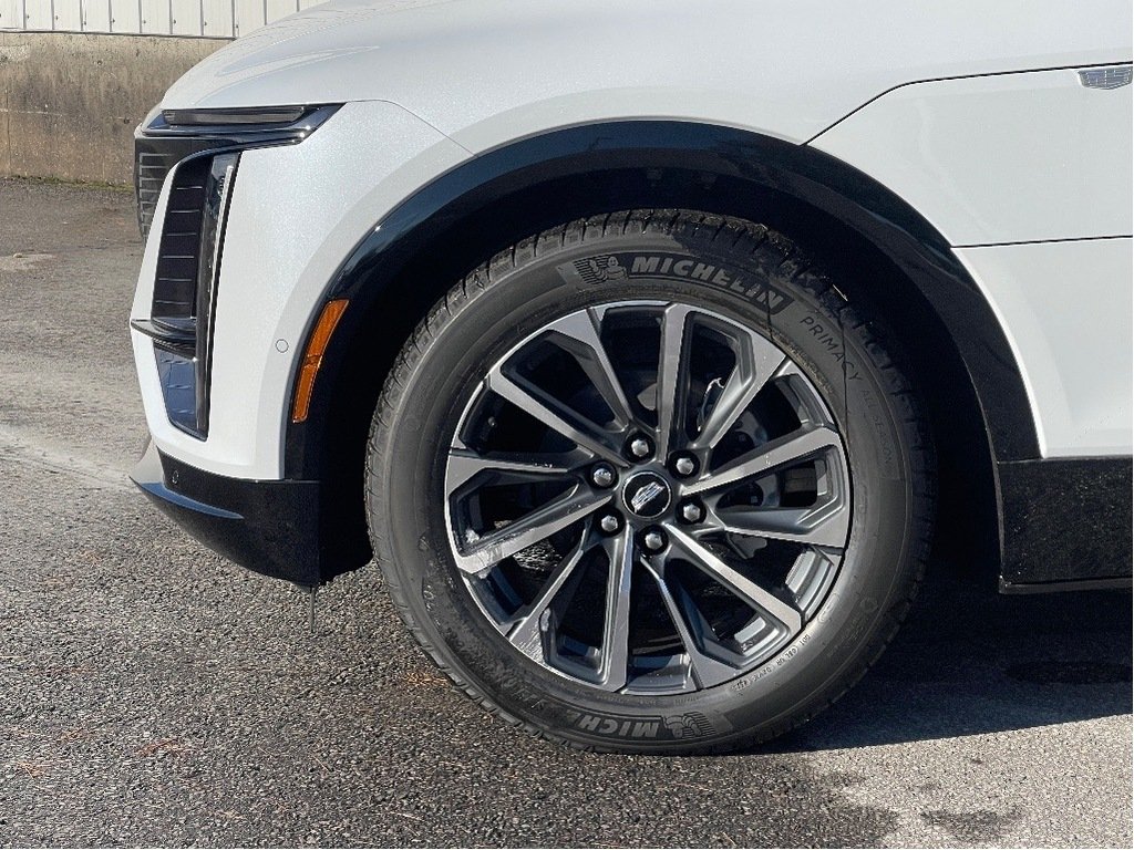 Cadillac LYRIQ  2026 à Joliette, Québec - 7 - w1024h768px