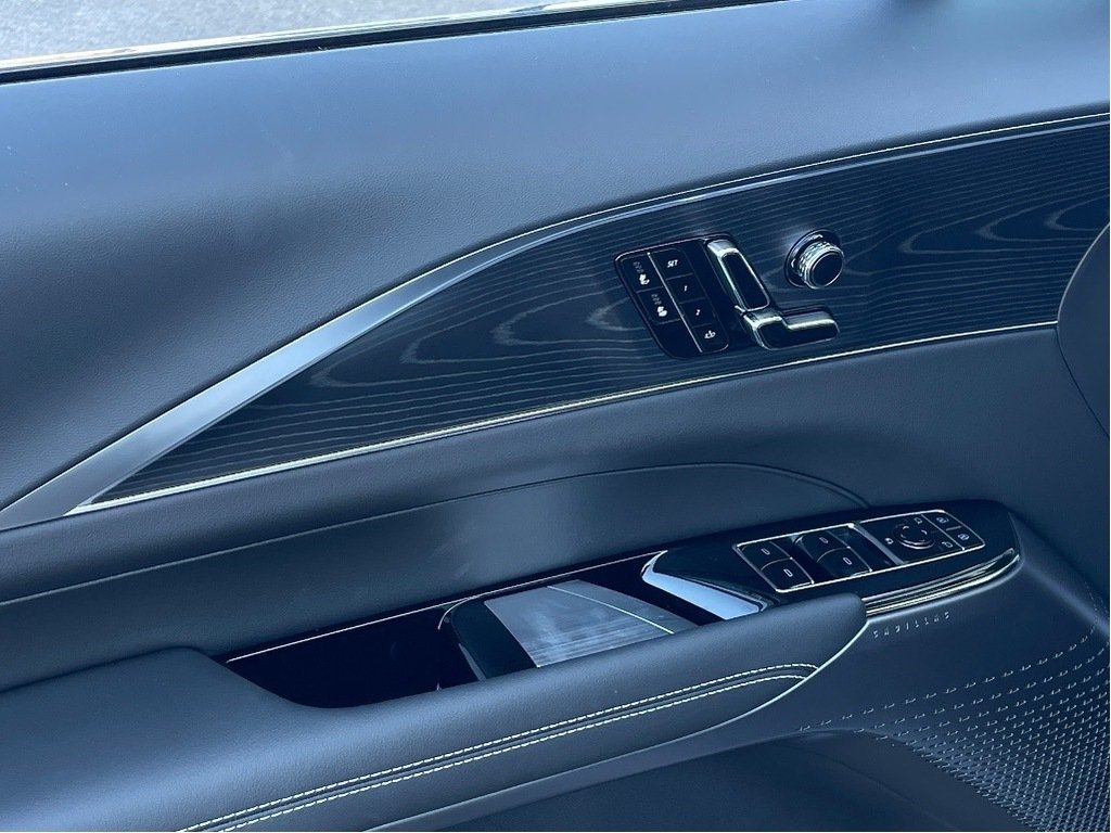 Cadillac LYRIQ  2026 à Joliette, Québec - 13 - w1024h768px