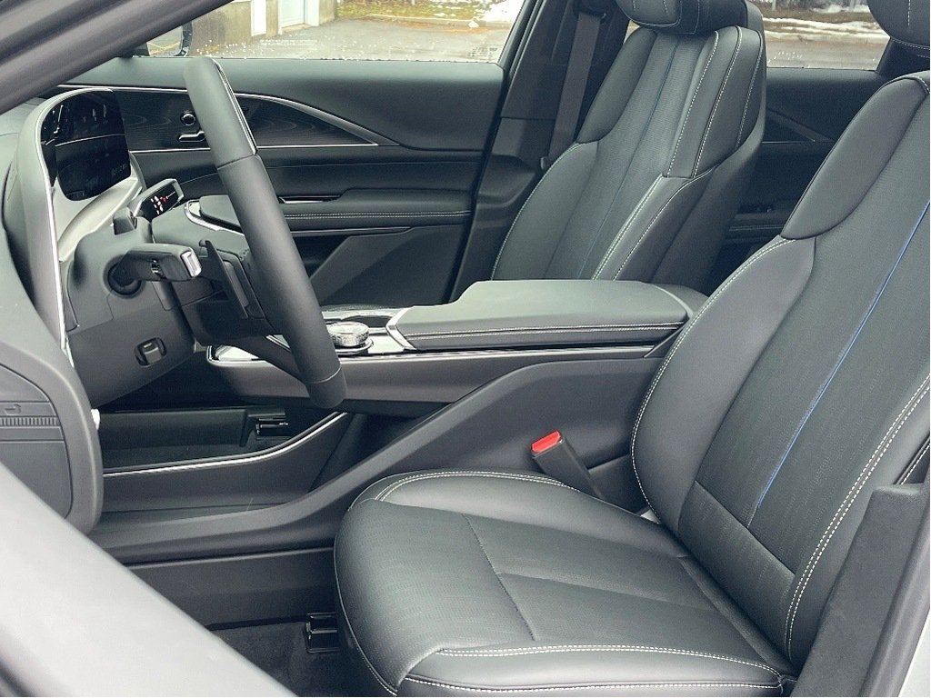 Cadillac LYRIQ  2026 à Joliette, Québec - 10 - w1024h768px