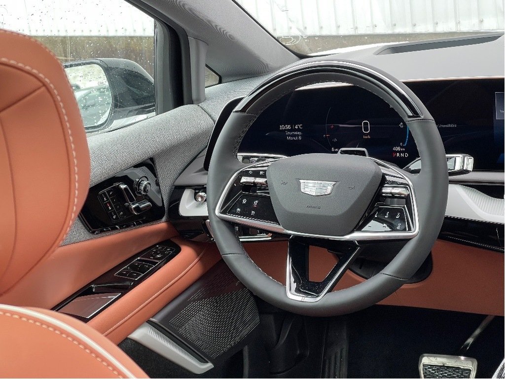 2025 Cadillac OPTIQ in Joliette, Quebec - 14 - w1024h768px