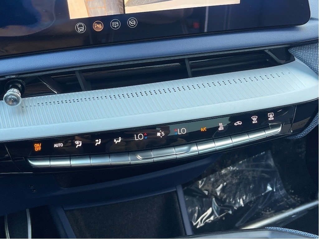 2025 Cadillac OPTIQ in Joliette, Quebec - 18 - w1024h768px