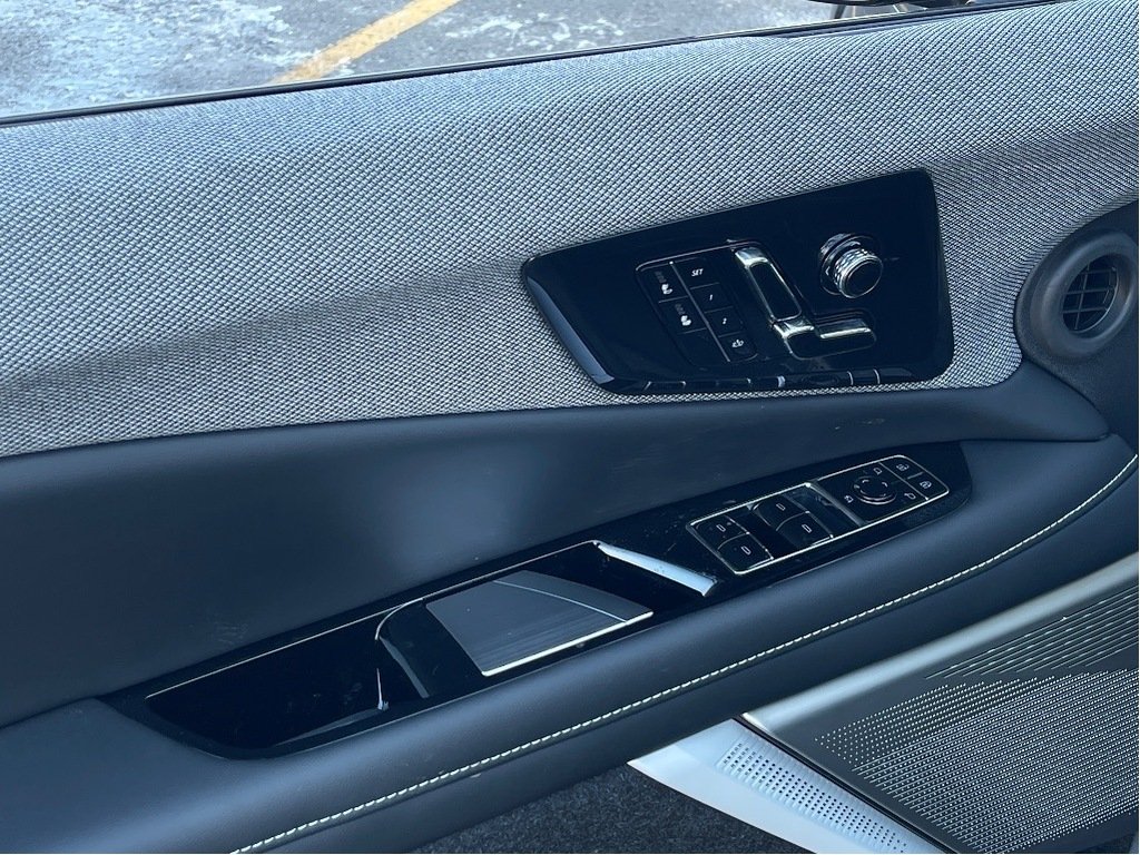 Cadillac OPTIQ  2026 à Joliette, Québec - 13 - w1024h768px