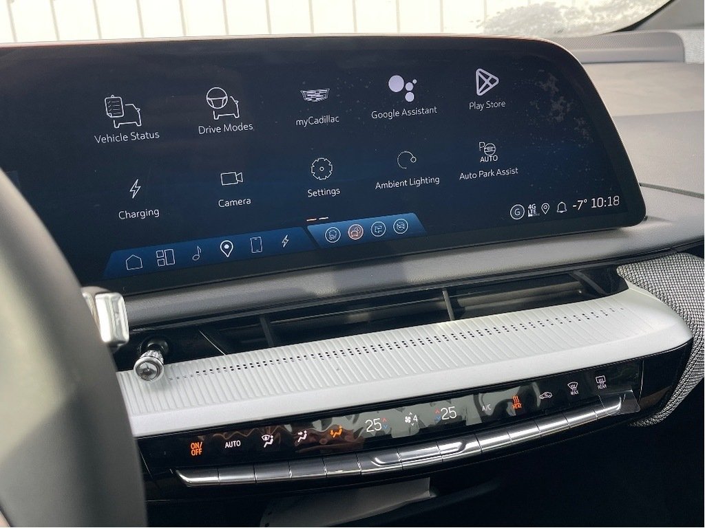 2026 Cadillac OPTIQ in Joliette, Quebec - 16 - w1024h768px